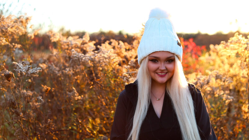 Facetune_27-10-2025-23-56-23